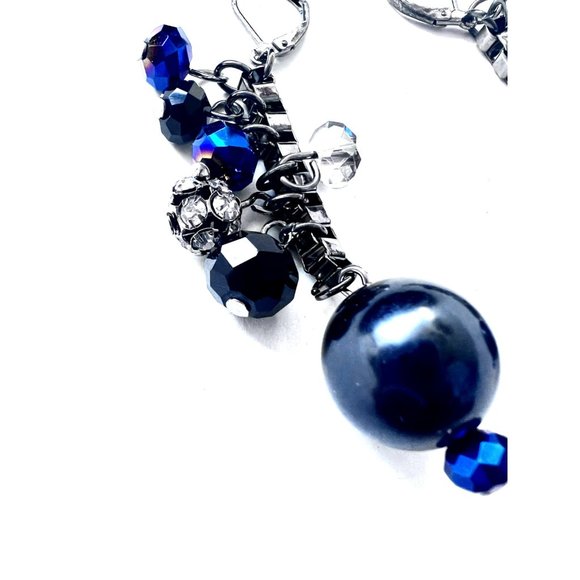 My Dazzling Pearl and Crystal Type of Drop Earring - Picture 2 of 3